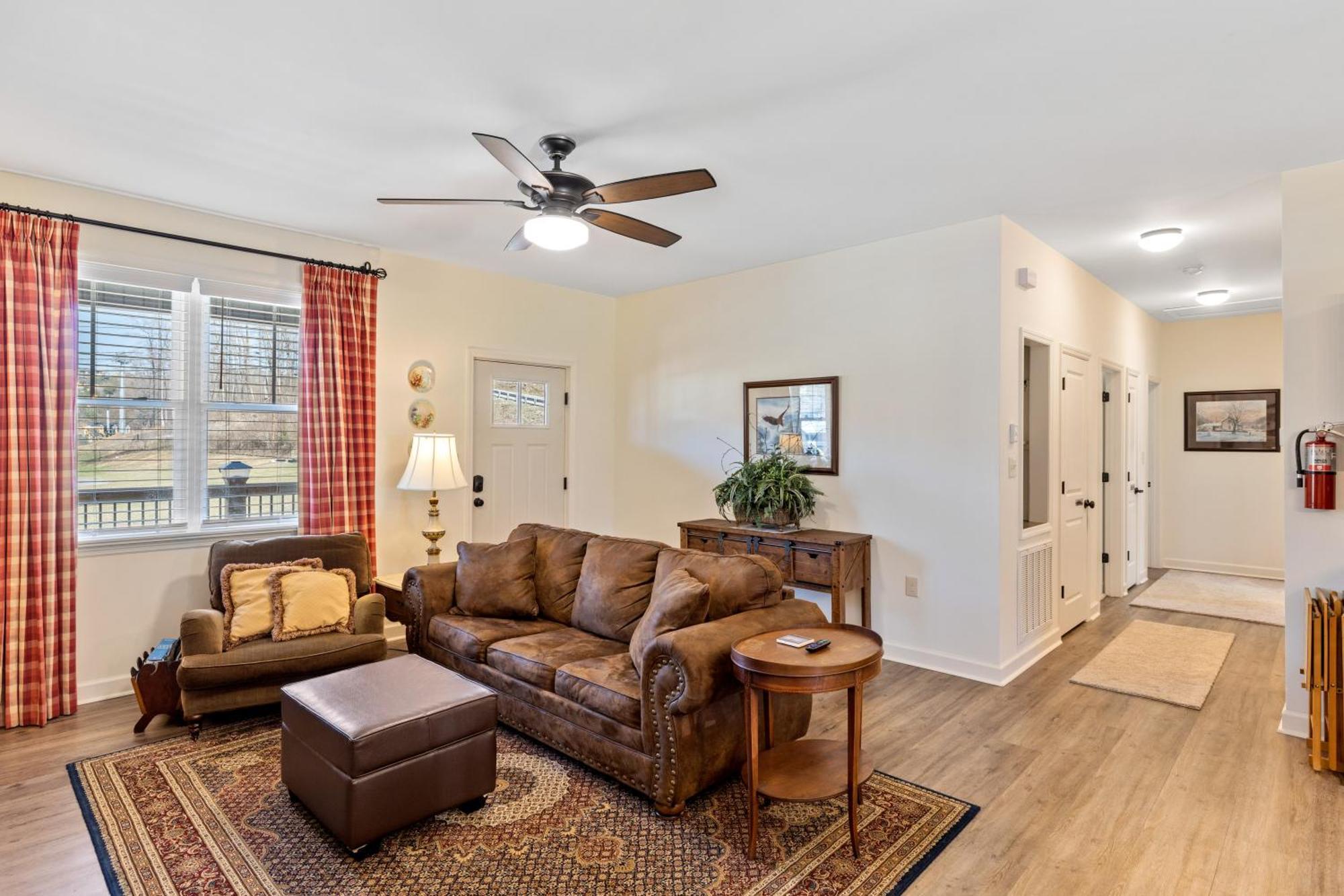 Bear Pass Is A 3 Bed 2 Bath Craftsman Style Home Located Within Walking Distance To Dt Gatlinburg Extérieur photo