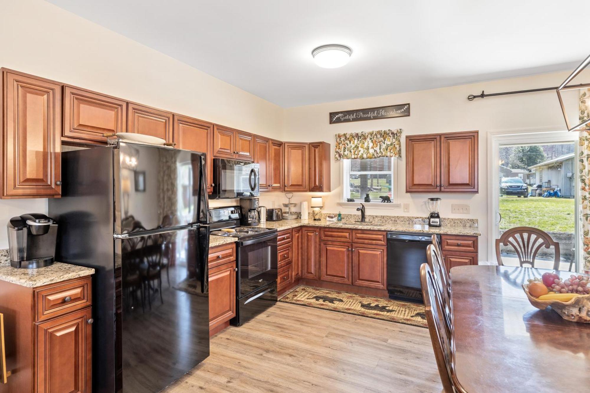 Bear Pass Is A 3 Bed 2 Bath Craftsman Style Home Located Within Walking Distance To Dt Gatlinburg Extérieur photo